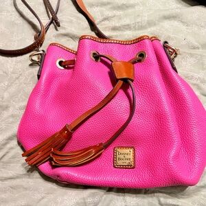 Rooney and Bourke Women’s Pink Leather Drawstring Bucket Bag with Brown Trim